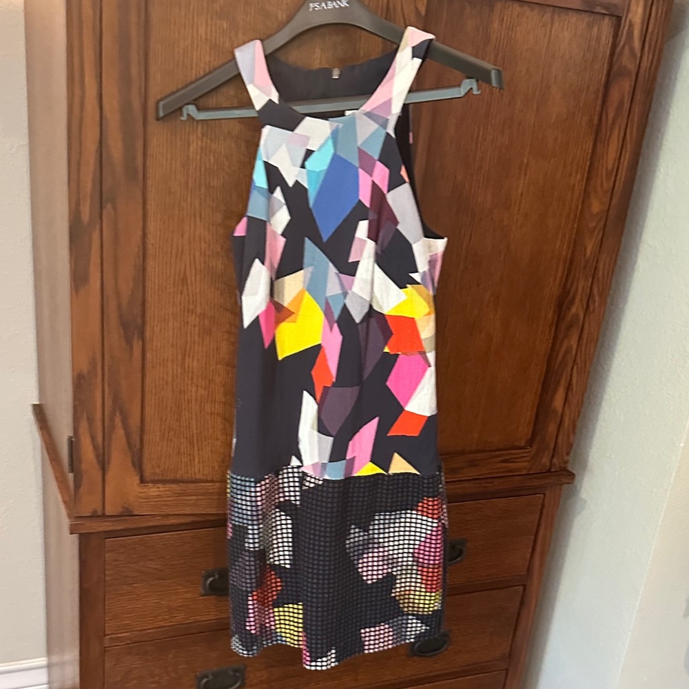 Trina Turk Sleeveless Geometric Shift Dress in Navy, Light Blue & Pink